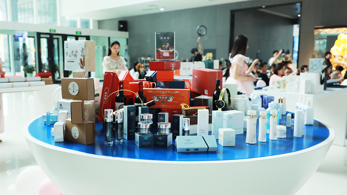 為健康而來，為美麗而生 現代化妝品的人文關懷與科技力量