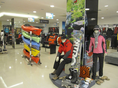 國(guó)內(nèi)戶外店欣賞 西安綠螞蟻野外用品[組圖]